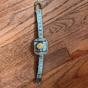 💙 Euc upcycled Wrangler zipper denim bracelet adorable unique